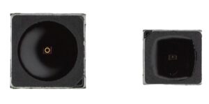 Image of Optrans社の新製品、25µm開口、650nmピーク波長の赤色ドットLED。 (左)2.1mm角SMD、(右)1.6mm x 1.5mmの超小型SMD